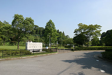 松戸市営白井聖地公園1